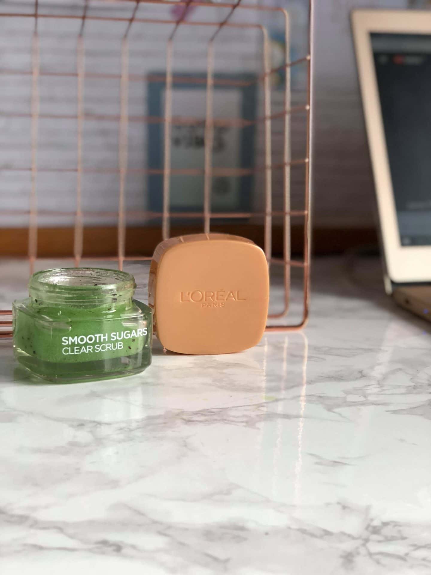 Beauty Review: L’Oréal Paris Smooth Sugars Clear Scrub